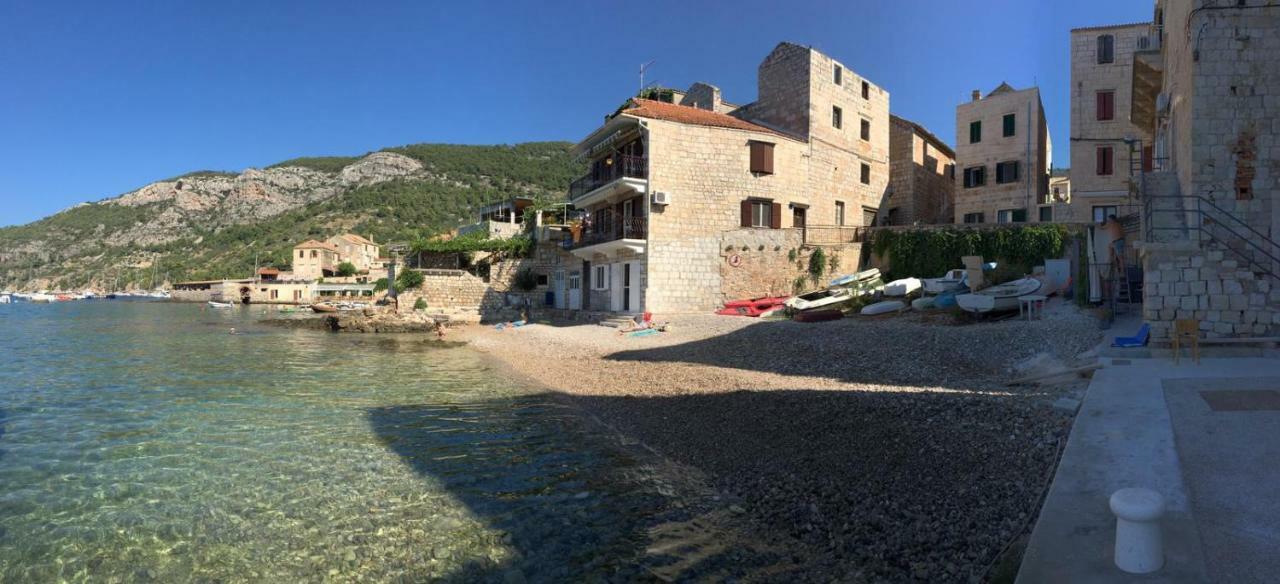 Zanicovo Beach Apartment Komiža Dış mekan fotoğraf